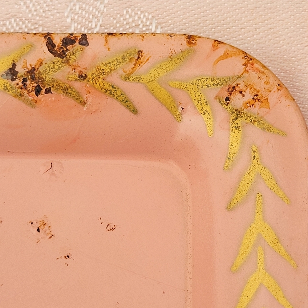 Vintage Pink Trinket ~ Tip Trays & Linen Napkins ~ Mid-Century Era ~ Shabby Chic - Picture 15 of 16